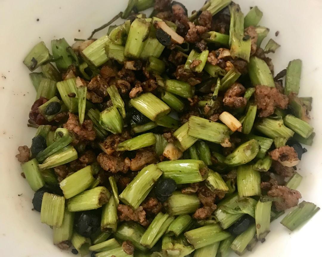 豆豉肉末空心菜杆