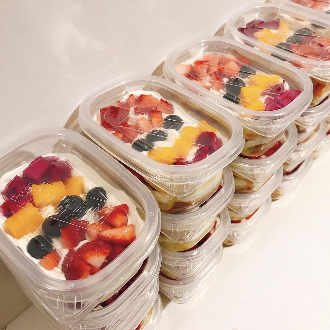 简单快手的便当饭盒水果盒子蛋糕