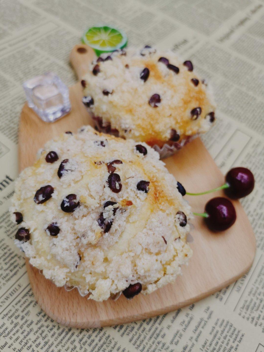 椰蓉蜜豆泡浆面包