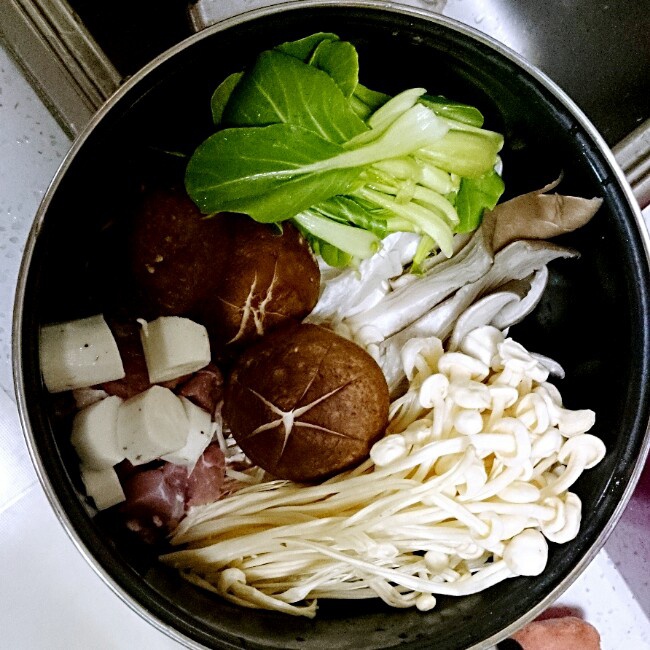冬日暖心炖锅