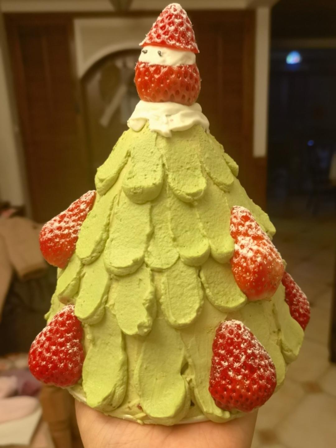 圣诞树🎄蛋糕（白桃乌龙茶奶酪馅）