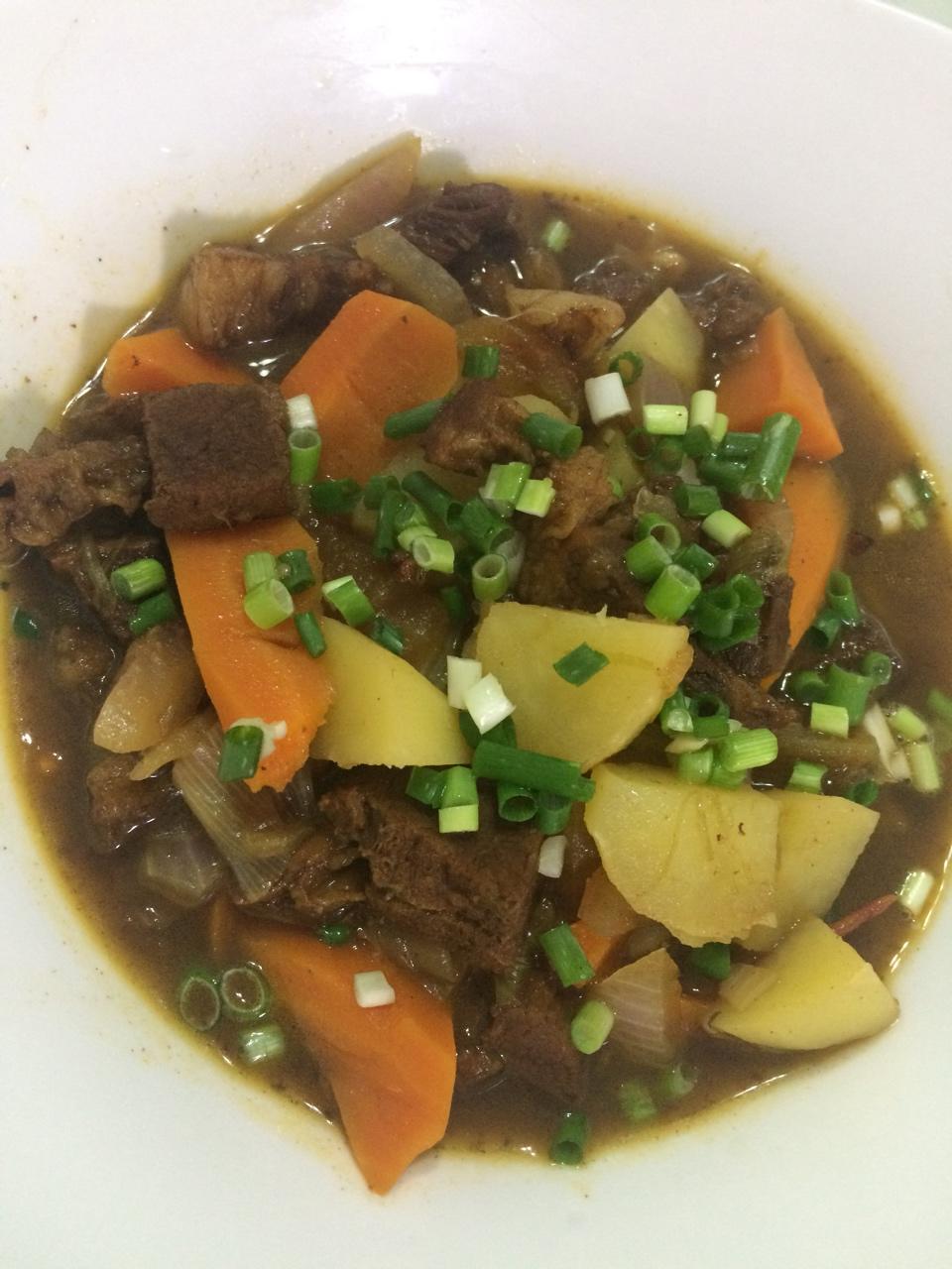 红烧牛肉土豆 （独家秘制）