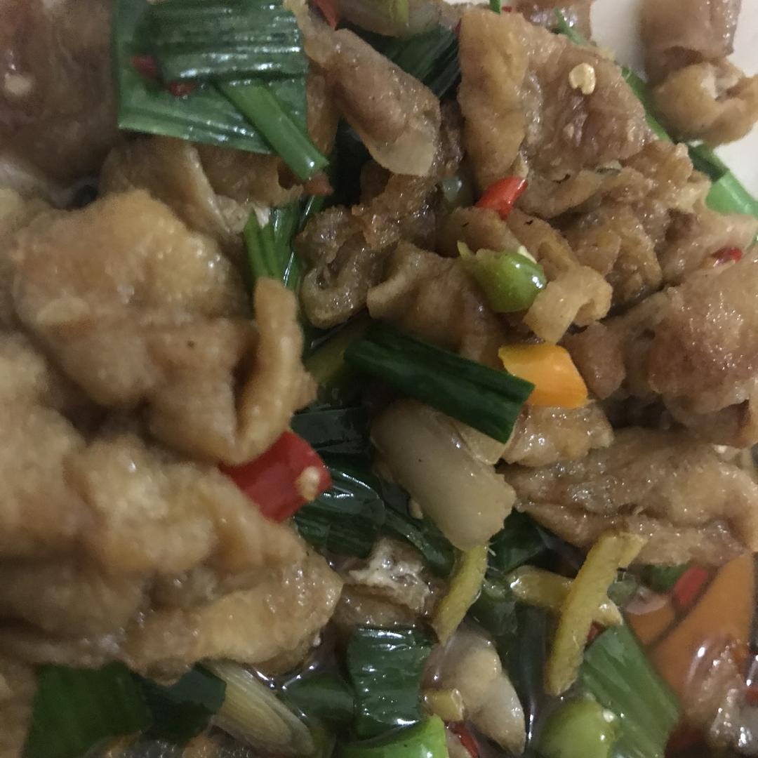 豆腐泡炒肉片