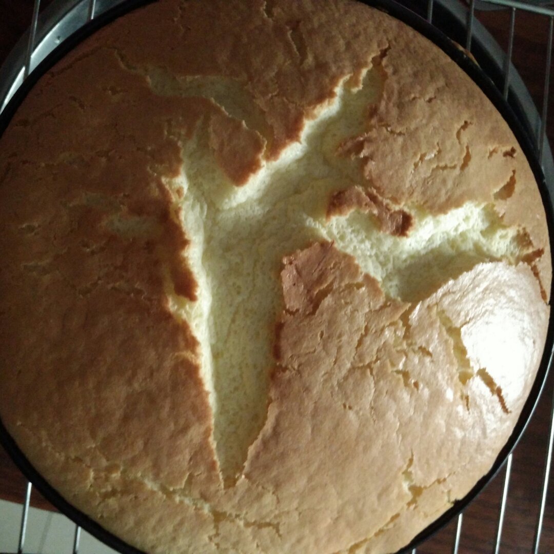 烤箱做蛋糕（戚风蛋糕的做法）