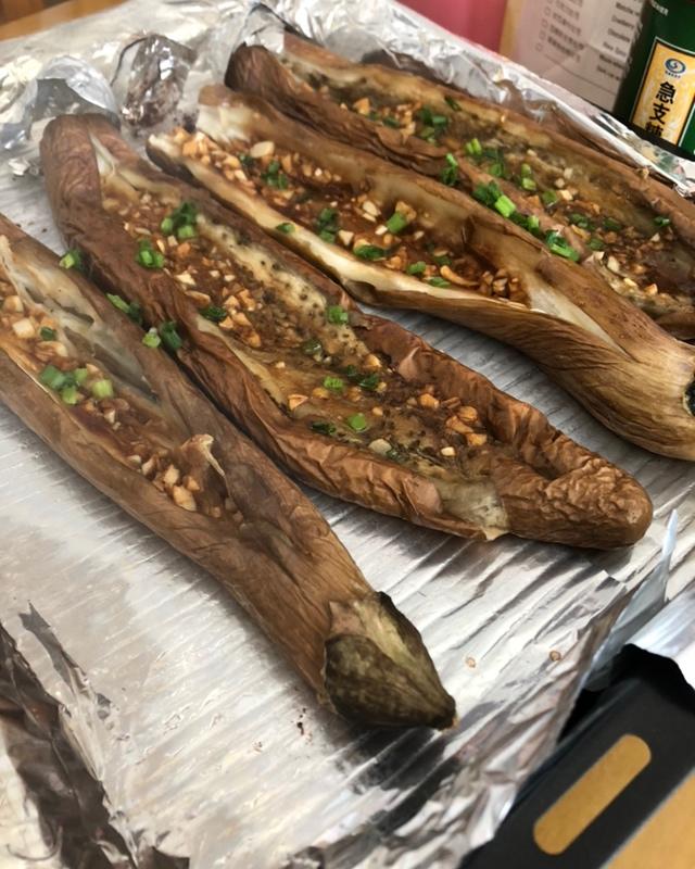 CC招牌菜销魂烤茄子，百吃不厌！