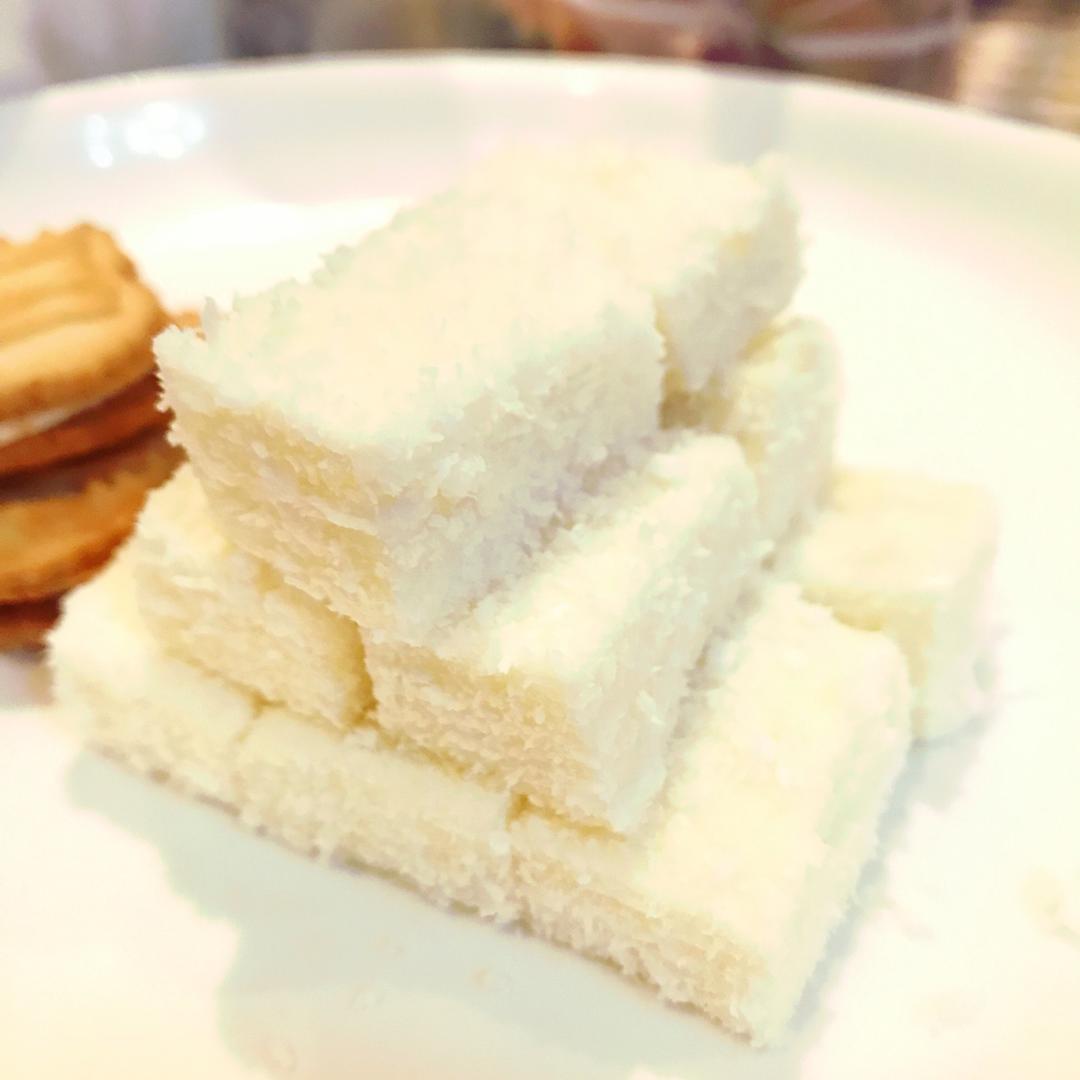 牛奶椰汁糕