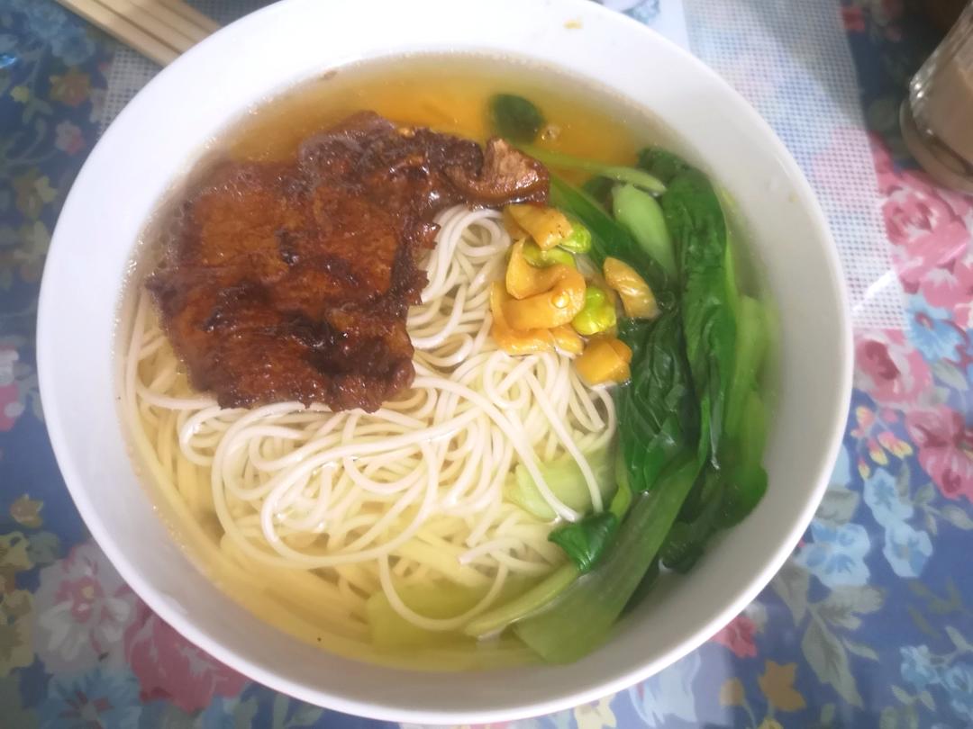 超简单的10分钟做好-热汤面