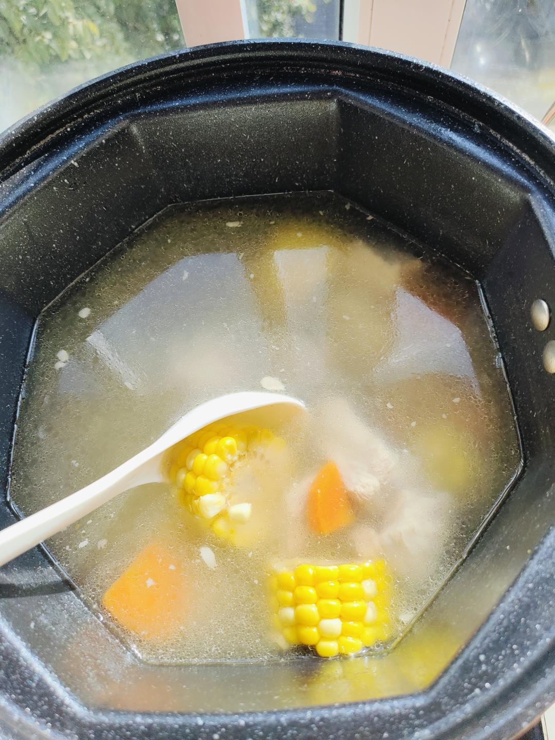 玉米排骨汤