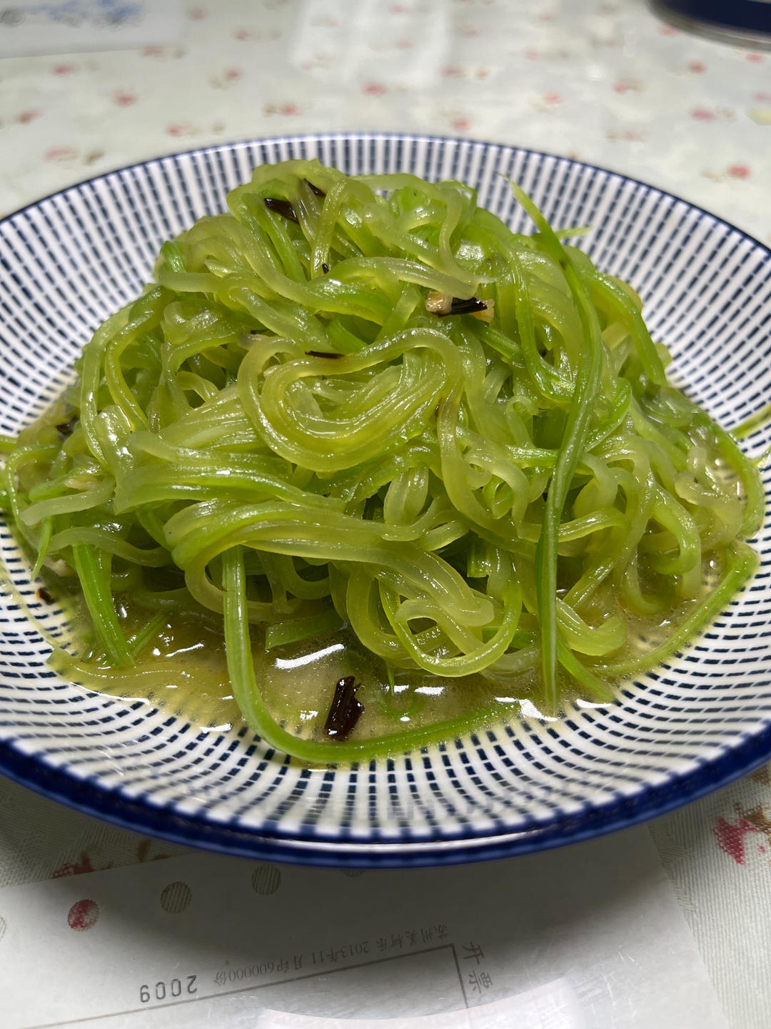 想告诉全世界，这菜太解腻！爽脆开胃的莴笋丝