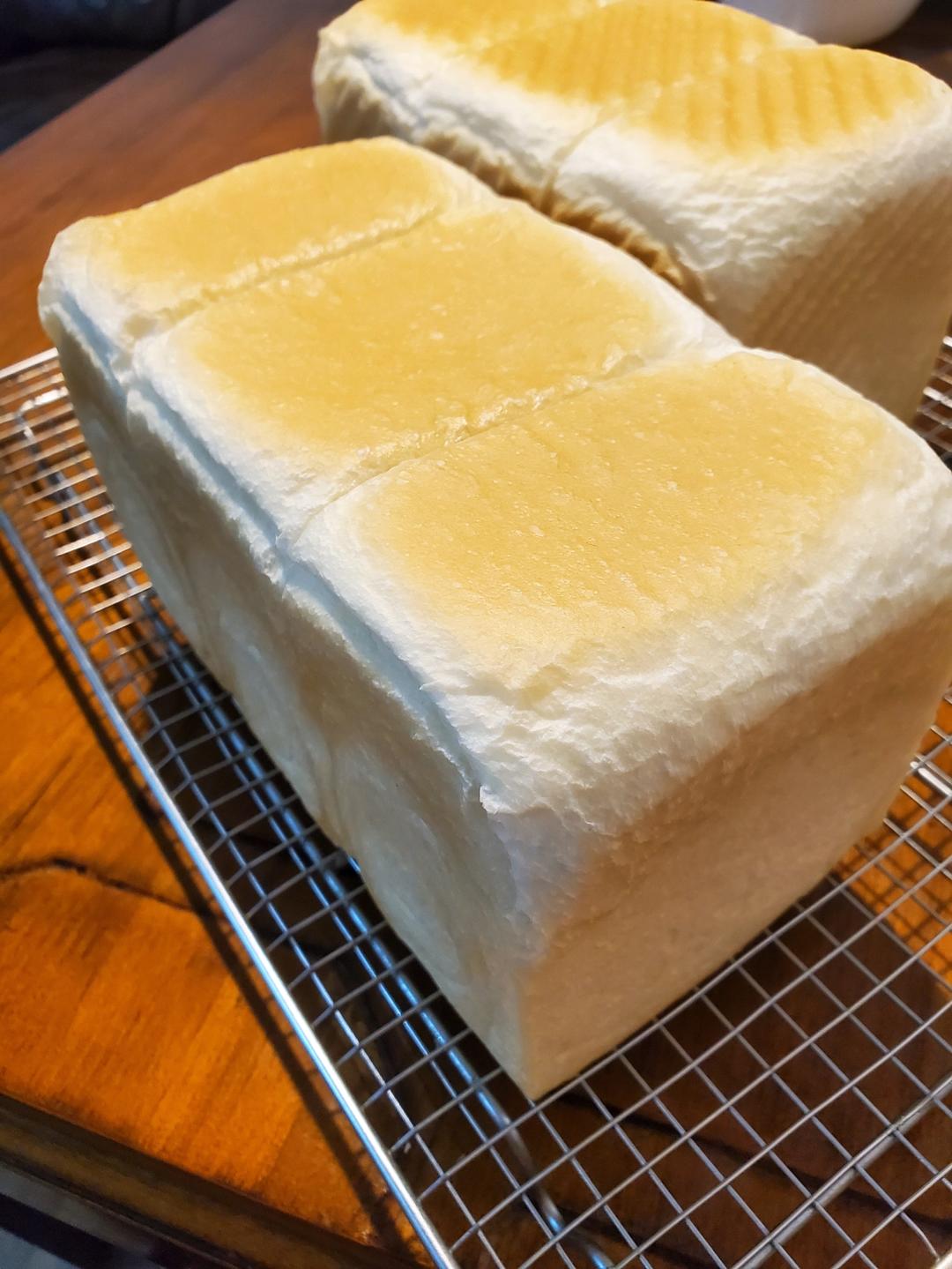 早餐白吐司          （庞多米 Pain de mie）