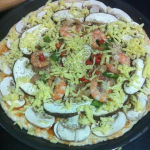 鲜虾菇菇披萨的做法 步骤4