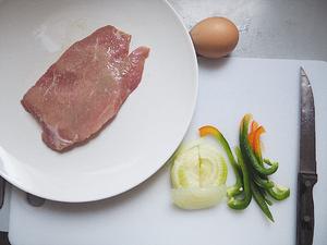 简单美味-香煎小牛肉果蔬营养餐的做法 步骤1