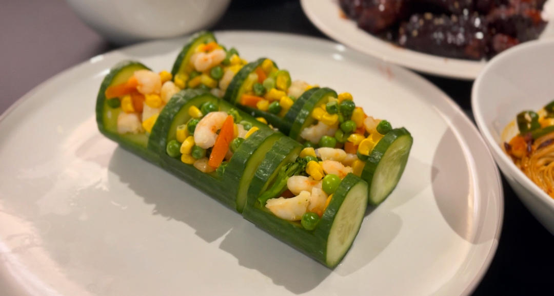 年夜菜｜翠竹报春·鲜虾玉米黄瓜沙拉