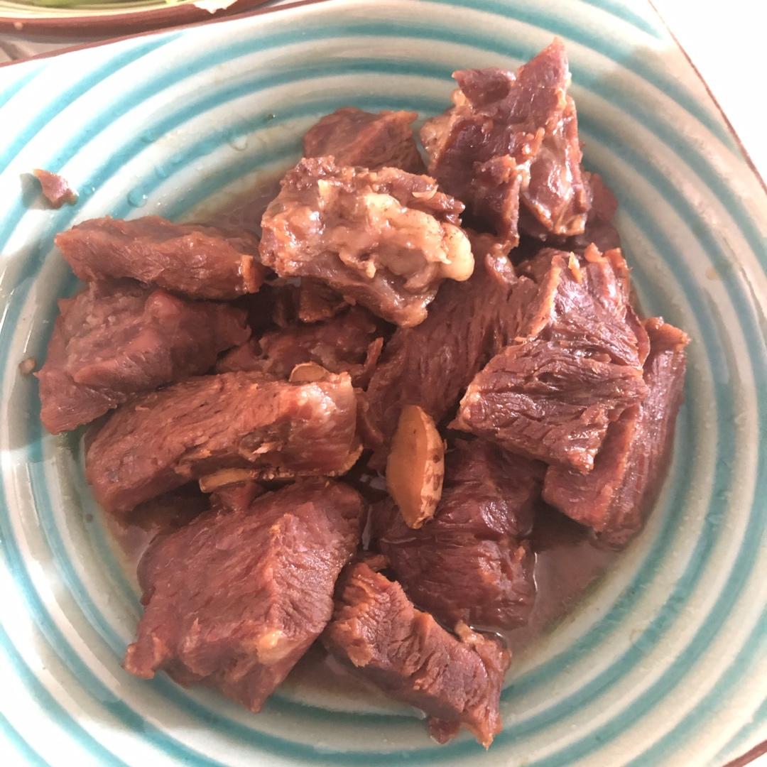 卤牛肉