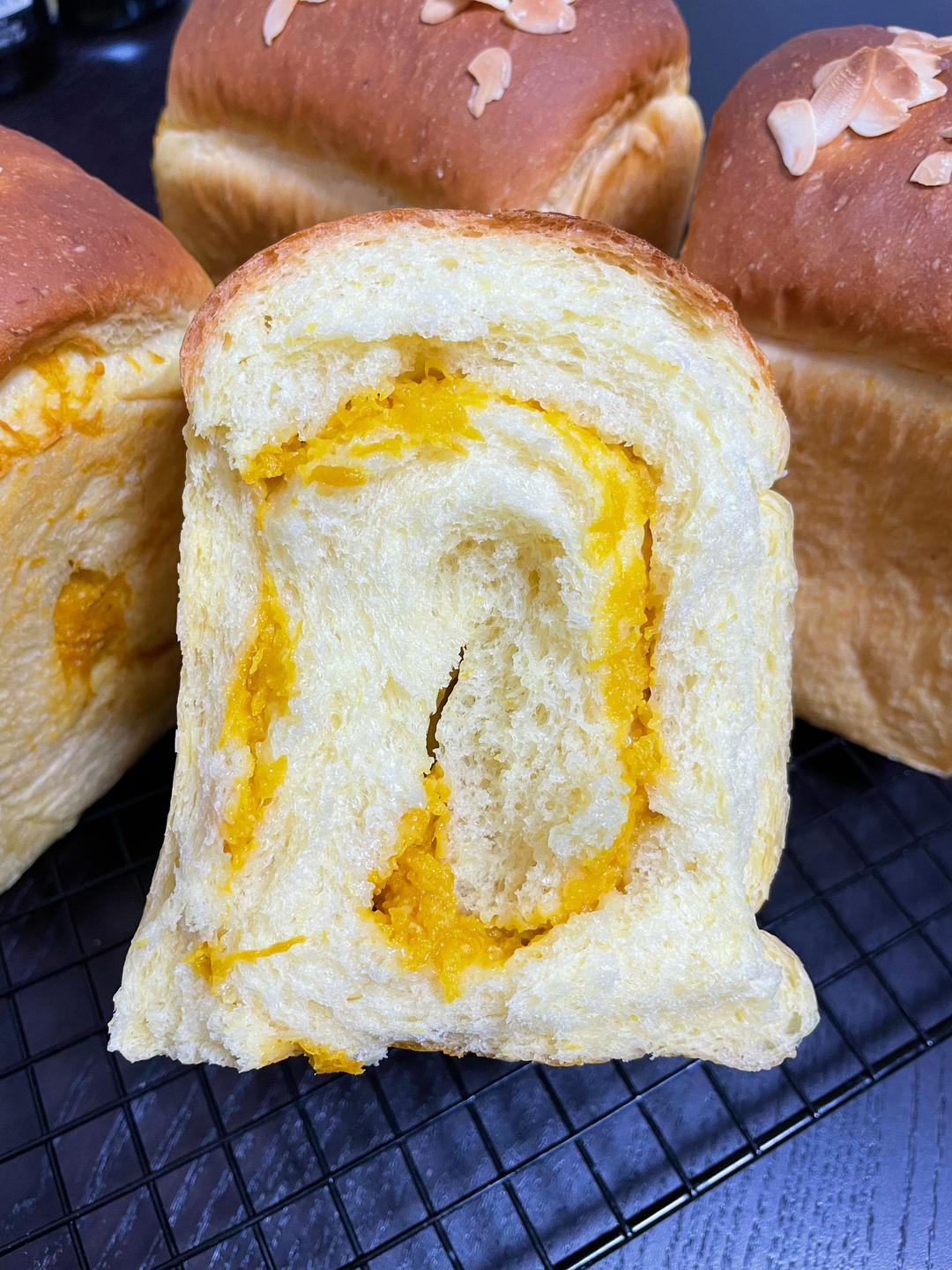 超软超香的【双重南瓜吐司】