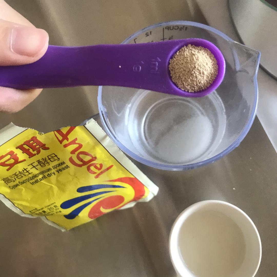 纯奶手撕吐司的做法 步骤1