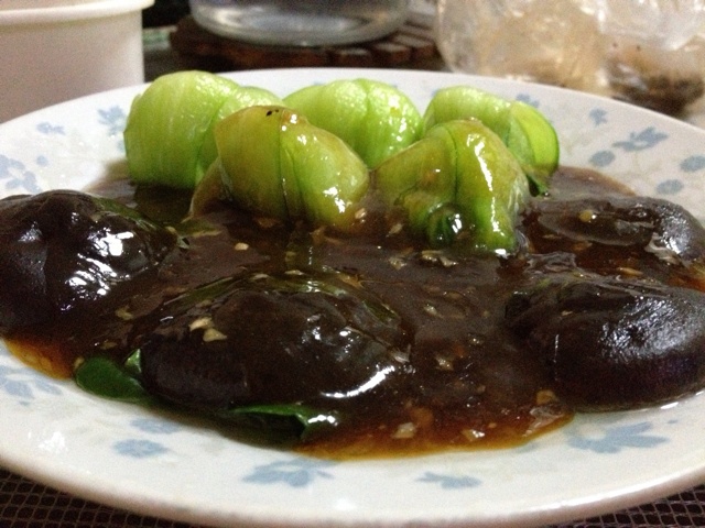 浇汁香菇油菜