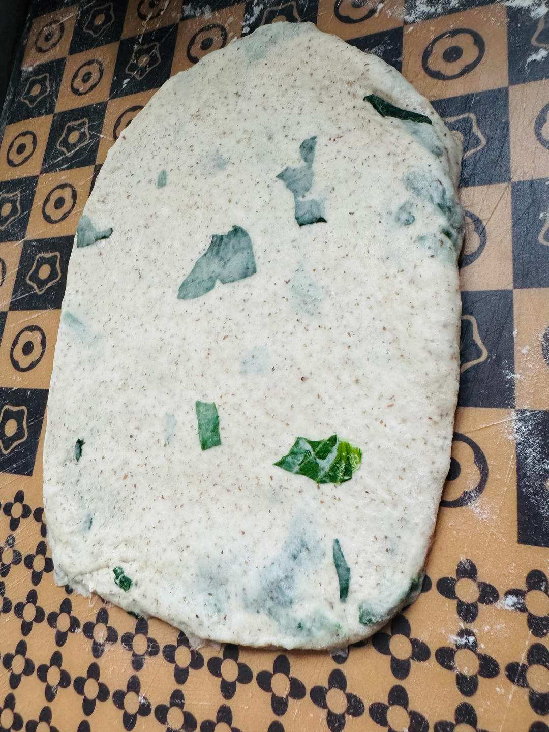 好吃不腻的咸口面包｜【全麦菠菜芝士面包】