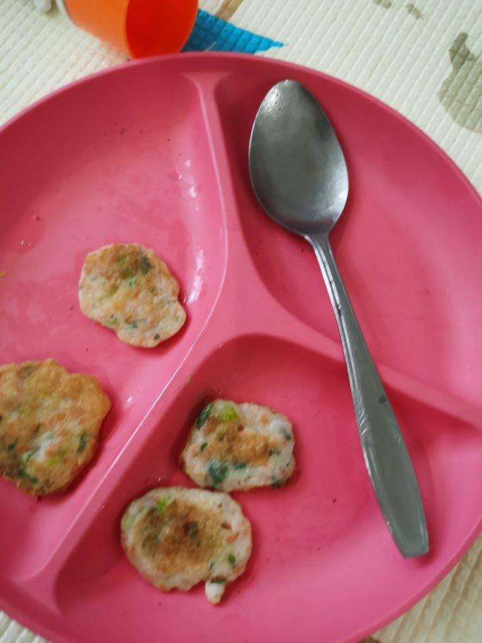 这样做饭宝宝抢着吃蔬菜鲜虾饼
