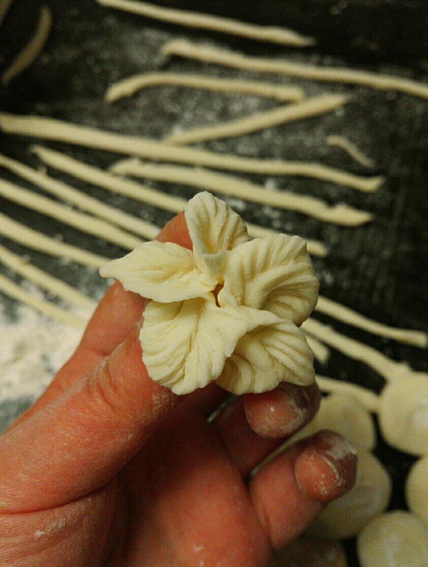 水调面团---白菜饺子（附视频）