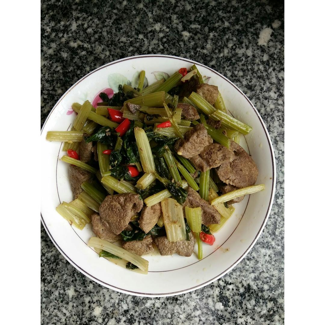 猪肝炒芹菜--孕妇餐