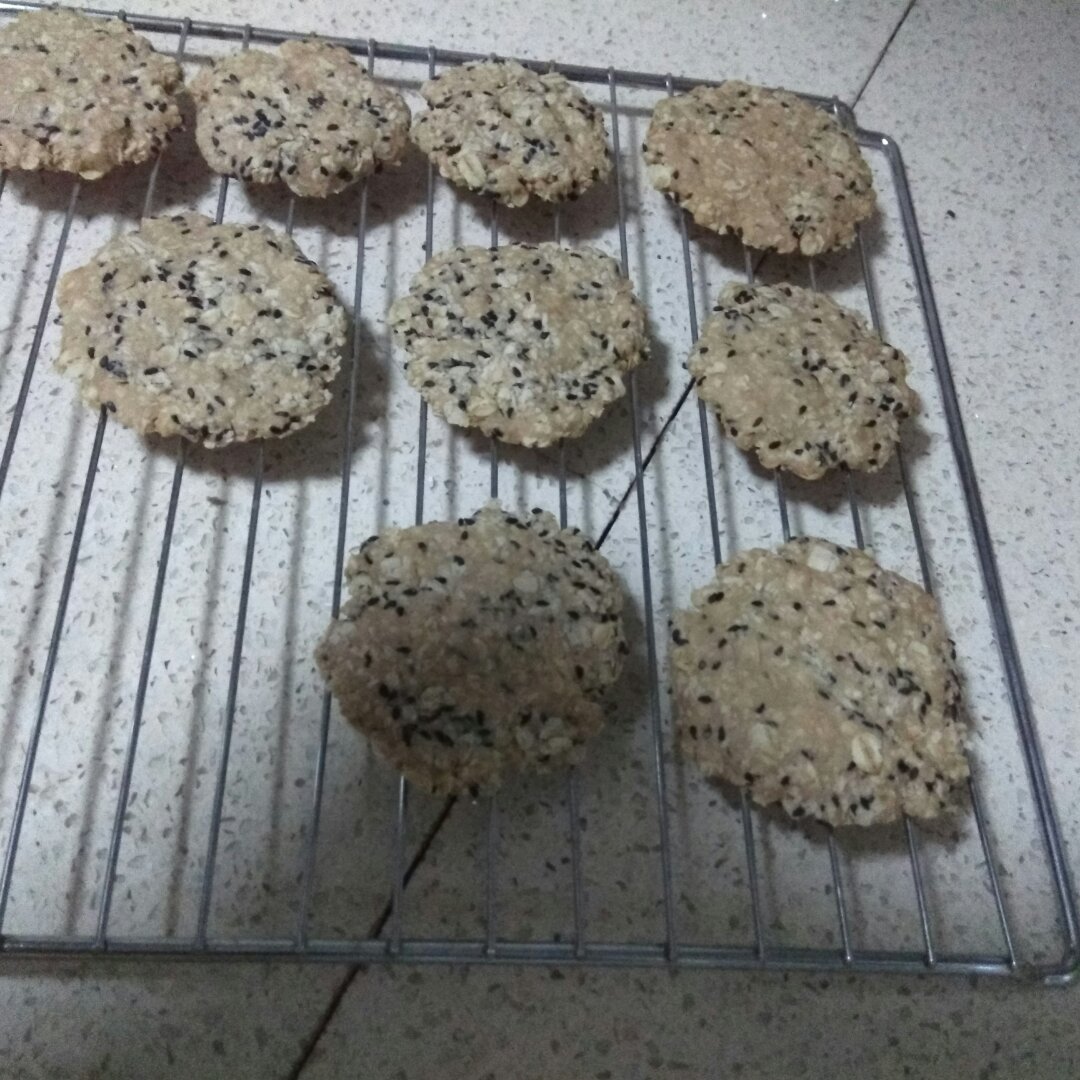 黑芝麻燕麦高纤饼干（无添加，另含植物油减脂配方）