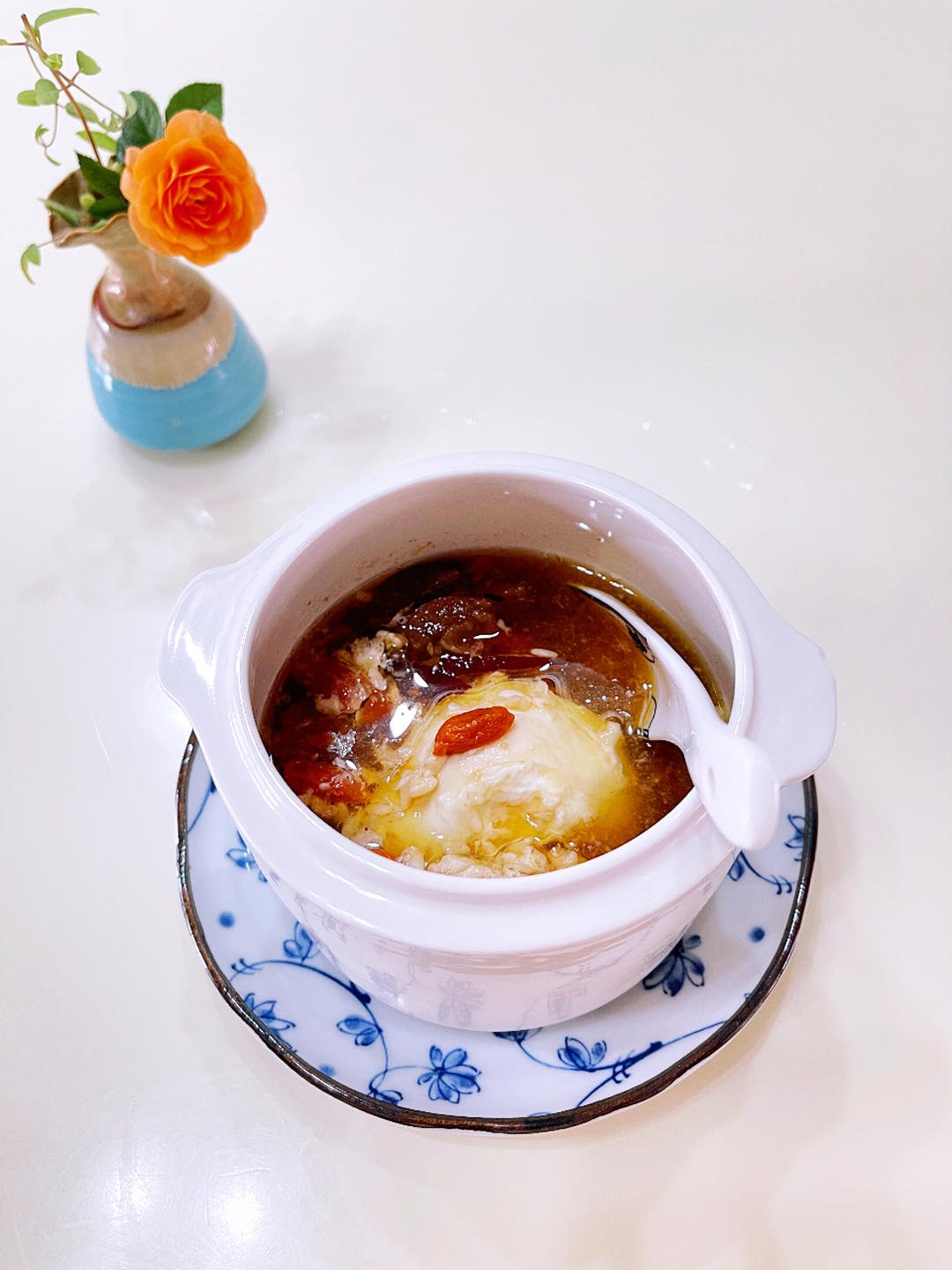 当归红枣鸡蛋