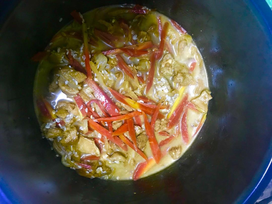 羊肉手抓饭