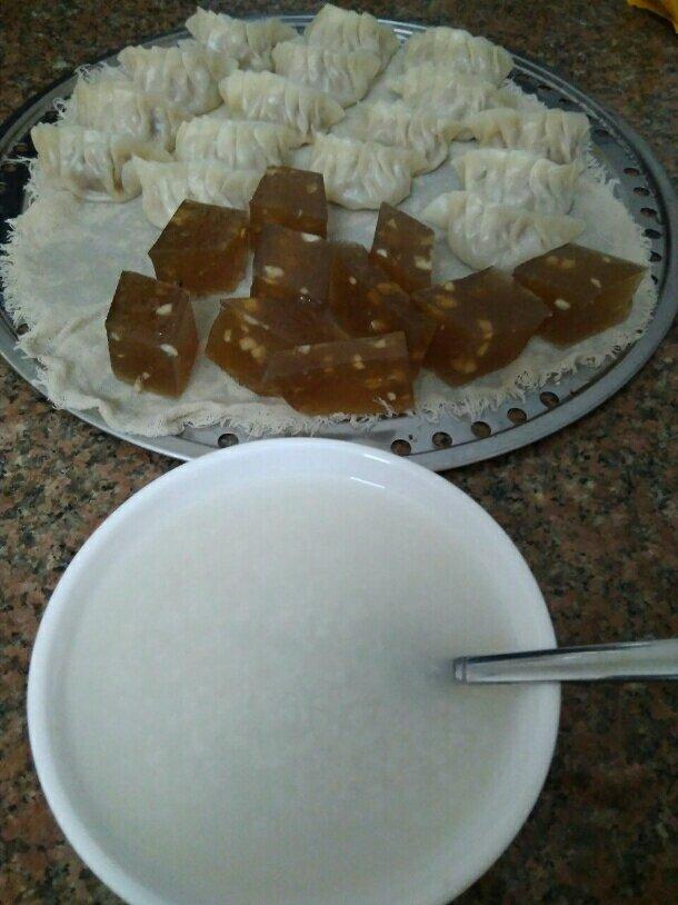 包饺子，拌饺子馅时，先放油还是盐？真的一步错步步错，导致不入味腥味重。