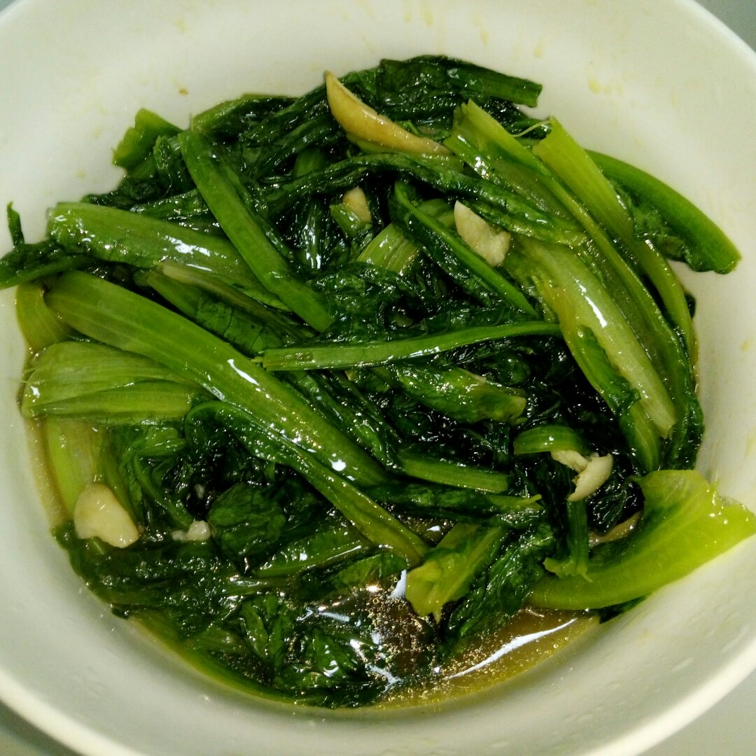 快手菜 炒凤尾 实在不可爱做的炒凤尾                  综合评分 7.