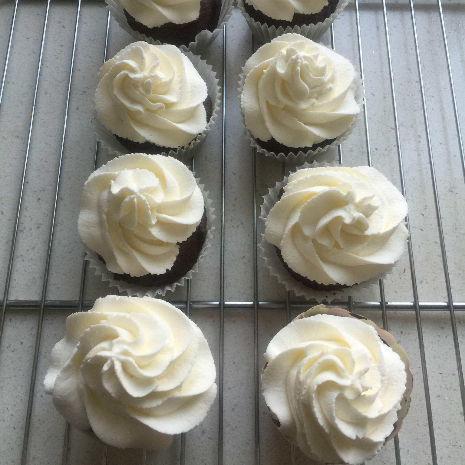 古典巧克力cupcake配马斯卡彭奶油霜