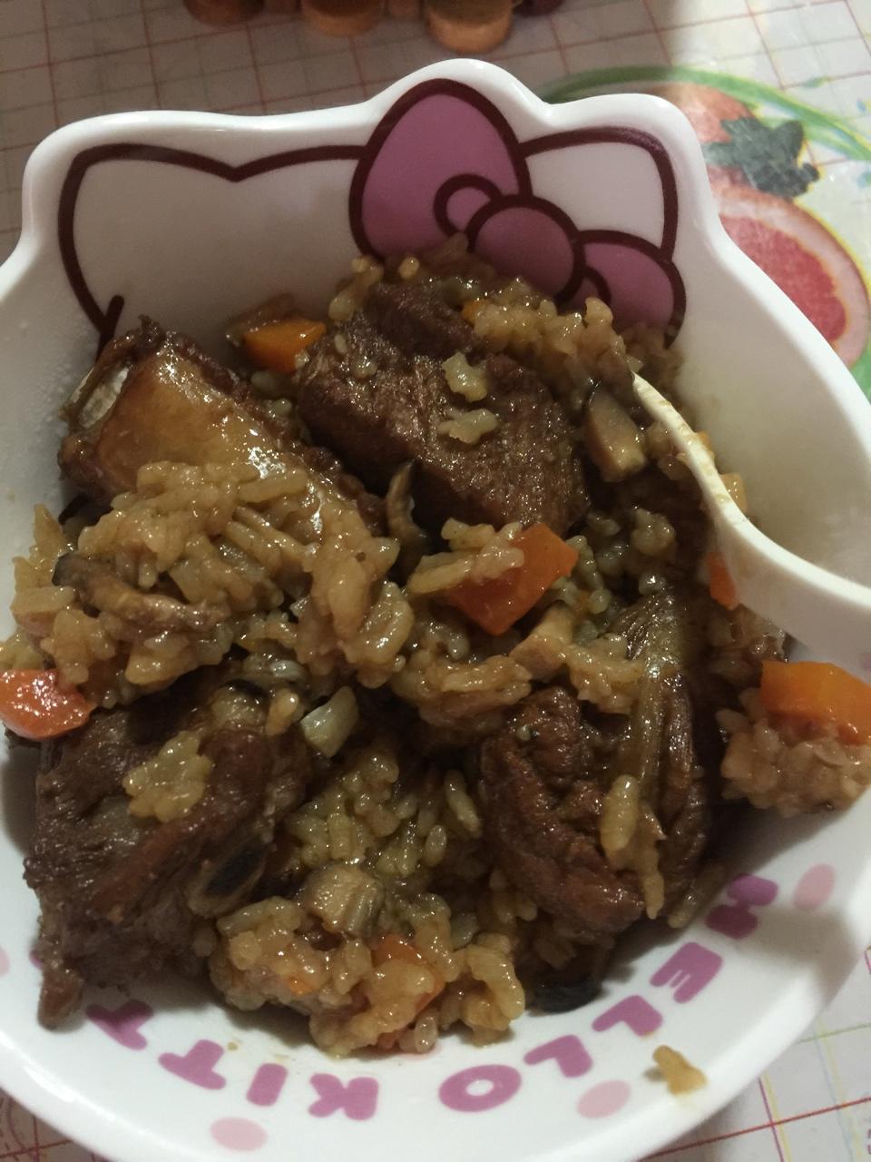 喷香排骨焖饭（爆好吃）