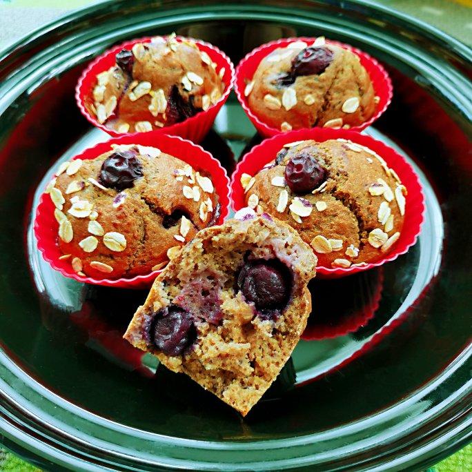 无油无糖香蕉蓝莓全麦杂粮蛋糕