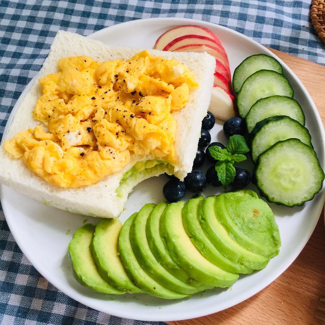 美式炒蛋 scrambled eggs