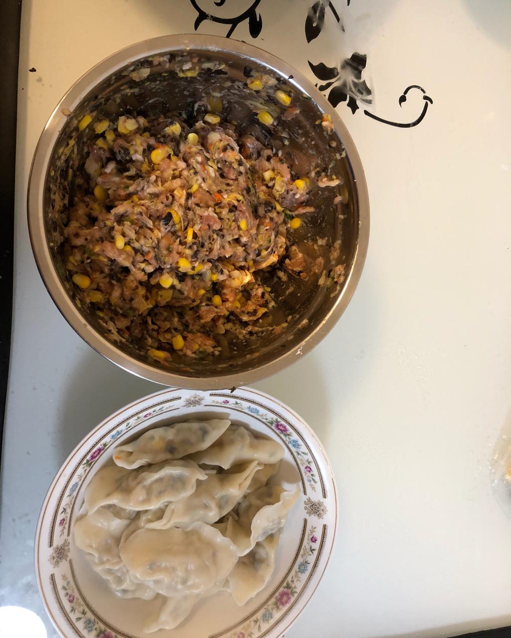 分享一个好吃的饺子馅（类似于湾仔码头的玉米鲜肉饺子馅）