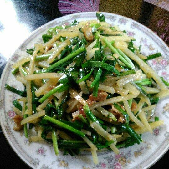 韭菜土豆丝