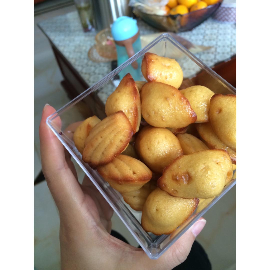 【视频食谱】太妃海盐玛德琳