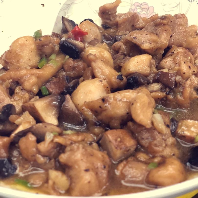 牛排菇滑鸡腿肉