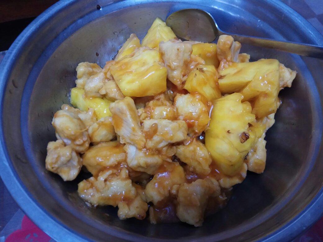 菠萝咕噜肉