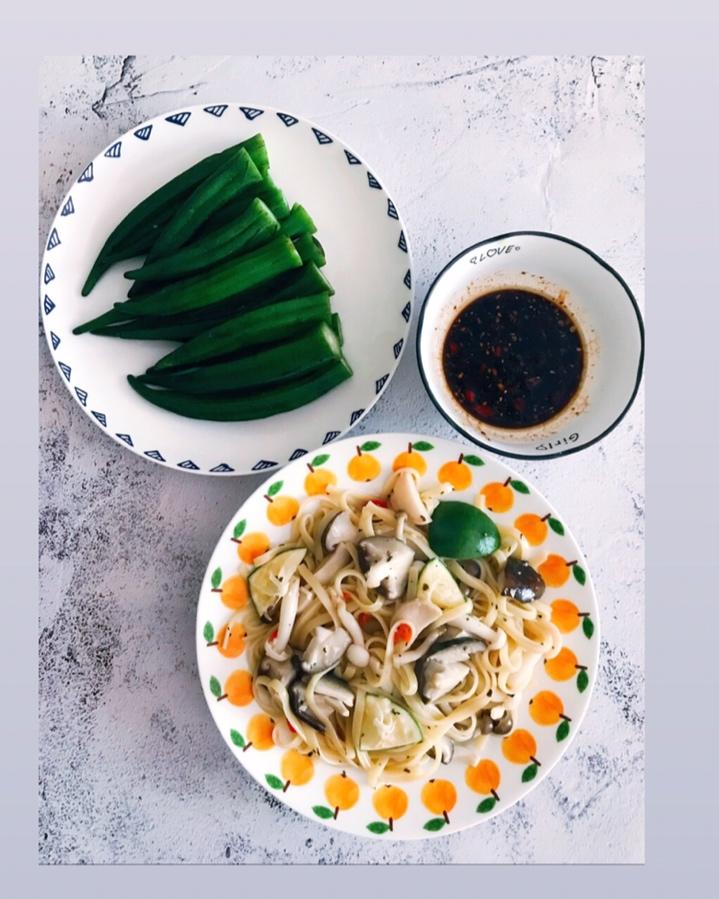 高木直子《肚子饿万岁》百试不厌的意大利面食谱