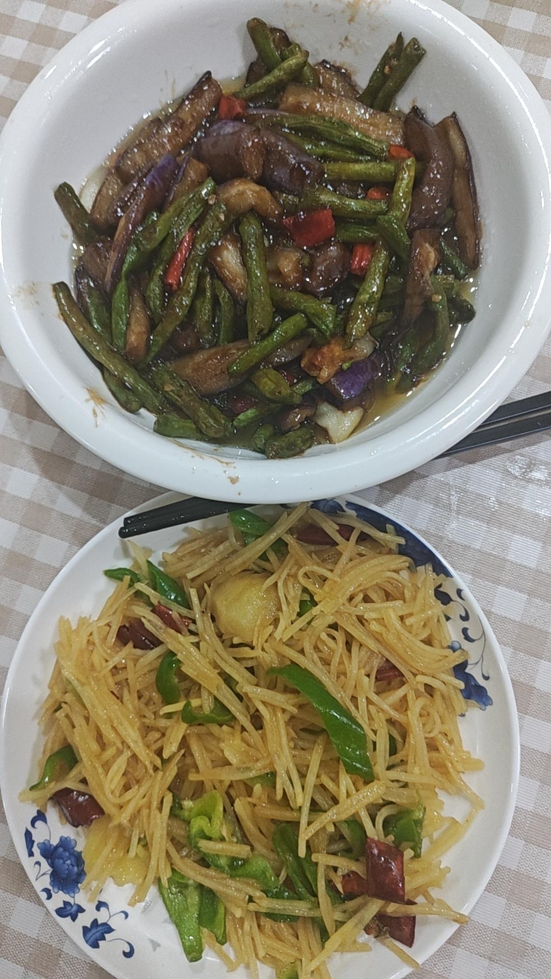 美味可口的豆角烧茄子！原来饭店都是这样做的