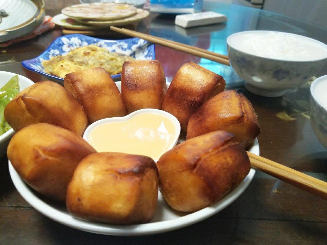 油炸奶香小馒头