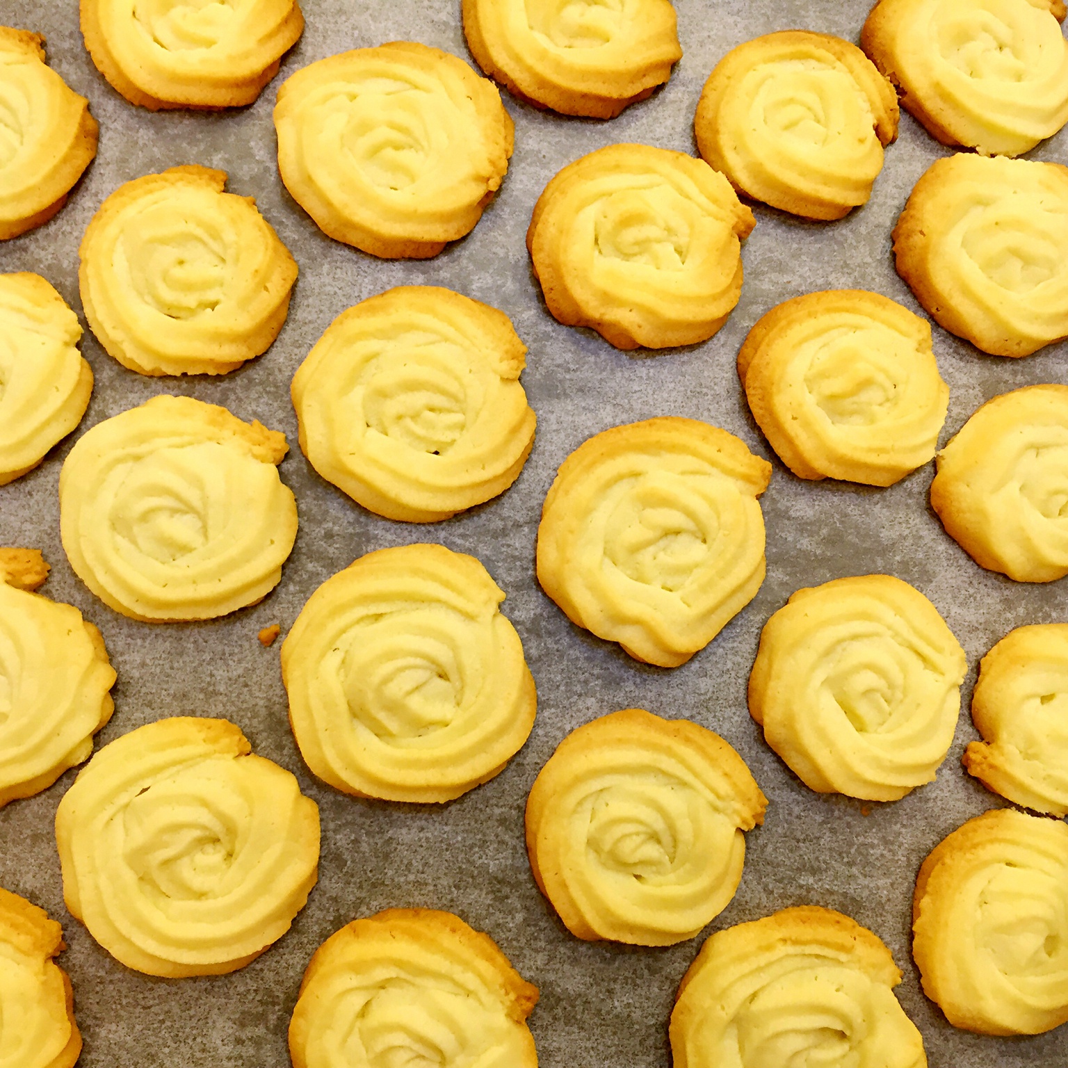 奶油奶酪蛋白曲奇～奶味十足好味道