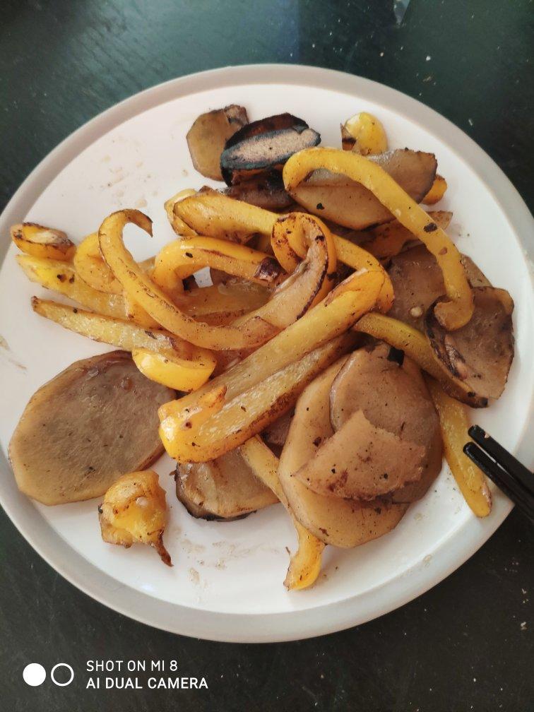 大辣椒炒土豆片