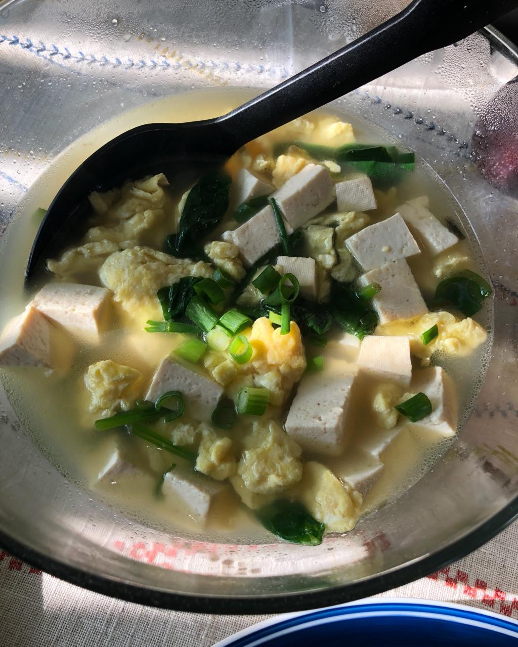 豆腐菠菜鸡蛋汤