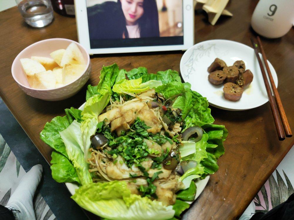 蒜蓉粉丝金针菇龙利鱼