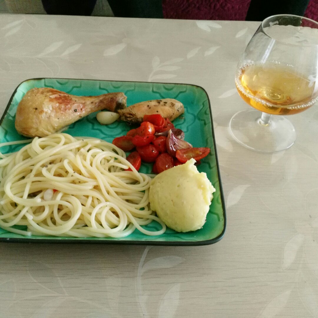 番茄大蒜香草烤鸡腿（庄祖宜）