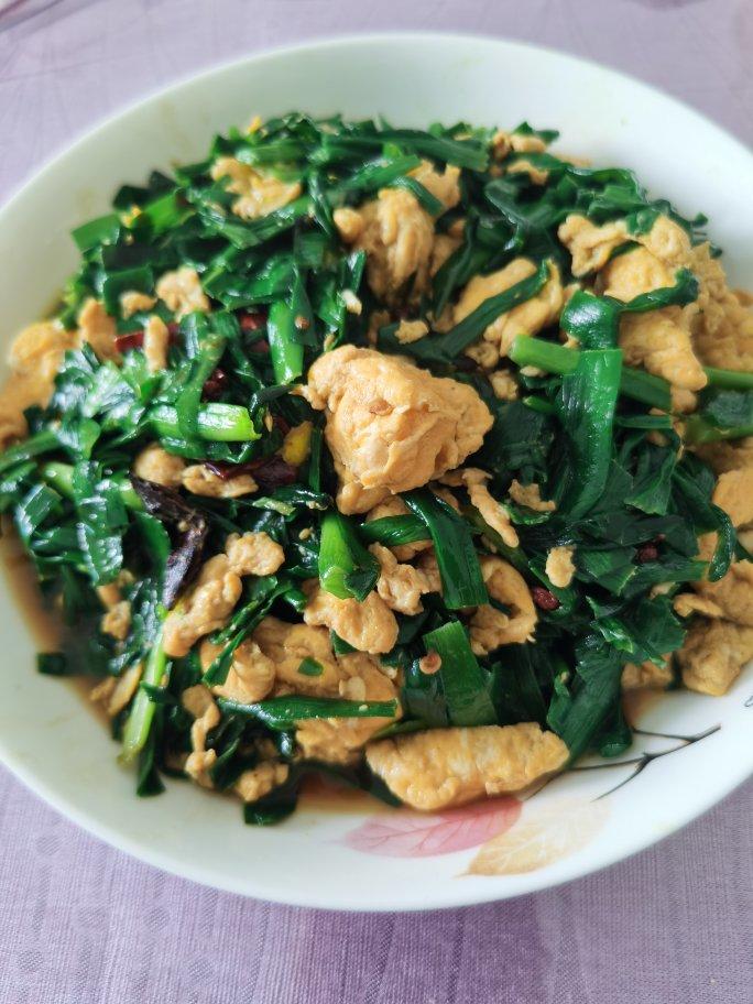 韭菜炒鸡蛋——三分钟快手下饭菜 掌握火候的秘诀