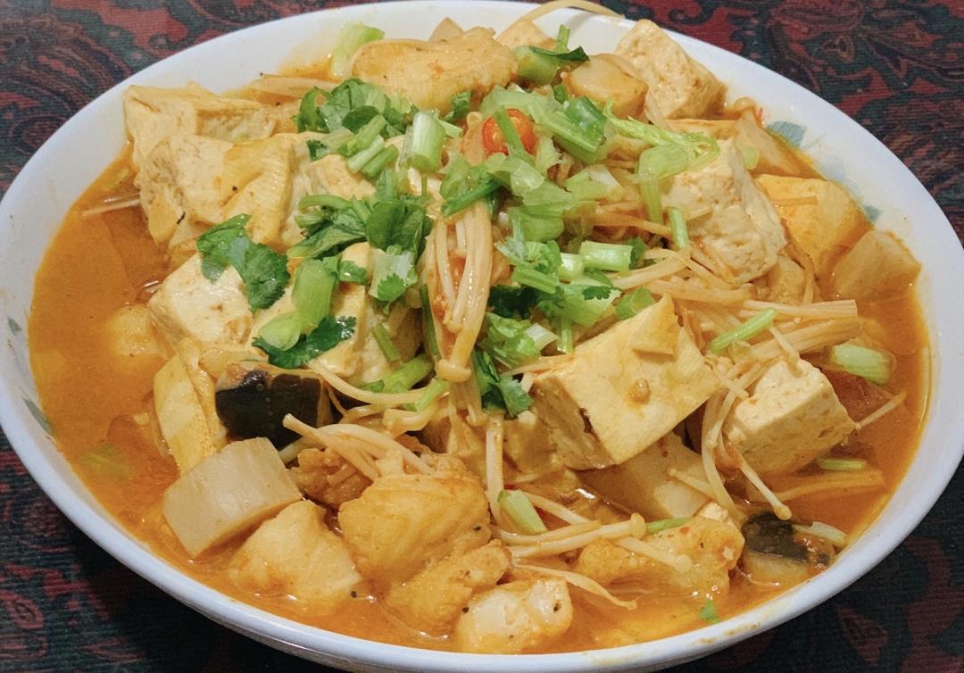 龙利鱼豆腐煲