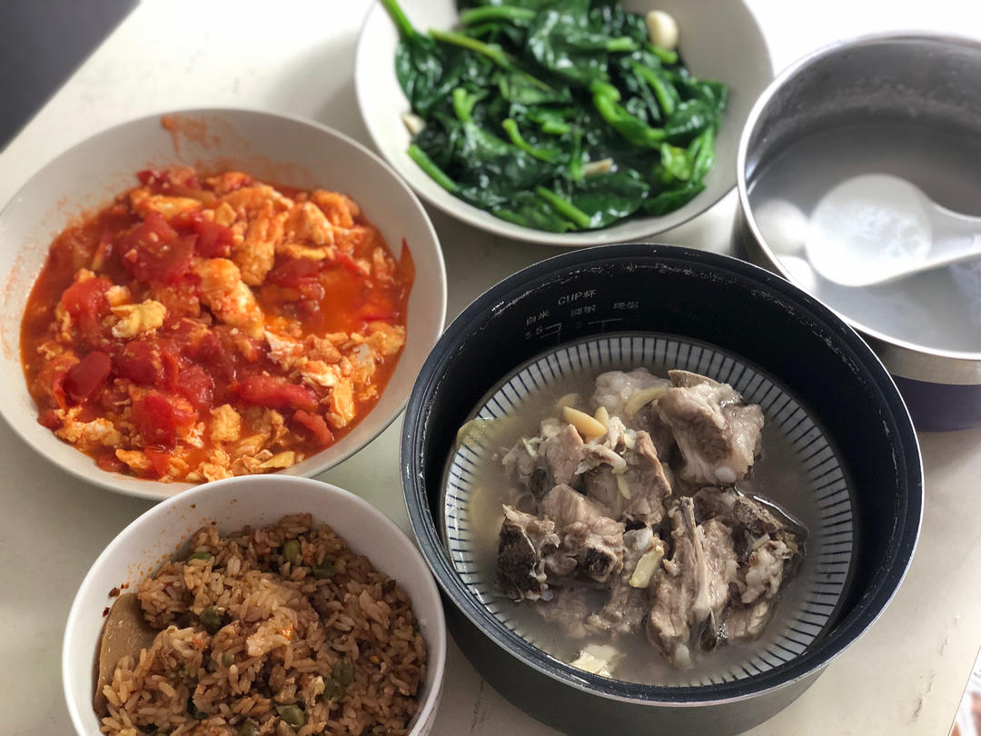 番茄炒鸡蛋（超浓的番茄味）